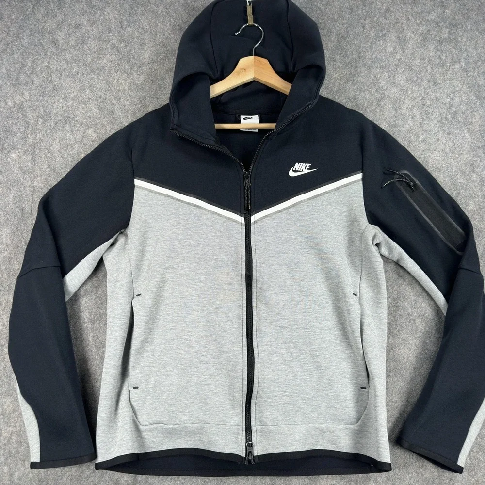 Nike tech fleece